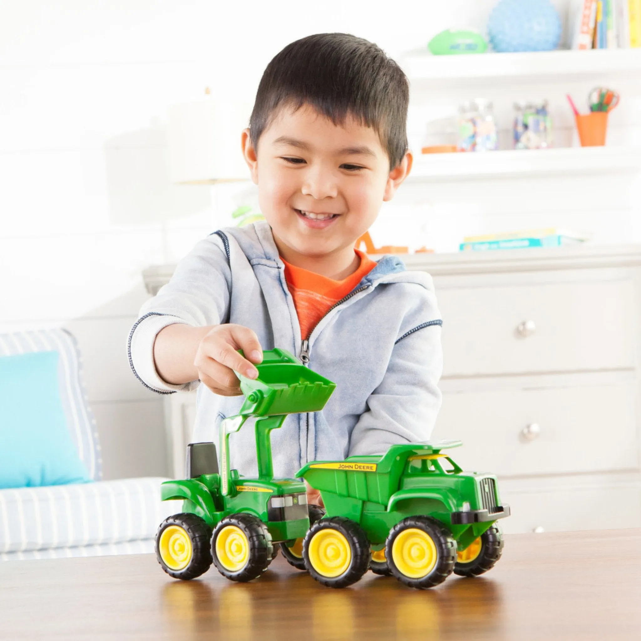 John Deere Mini Sandbox Tractor & Dump Truck Set